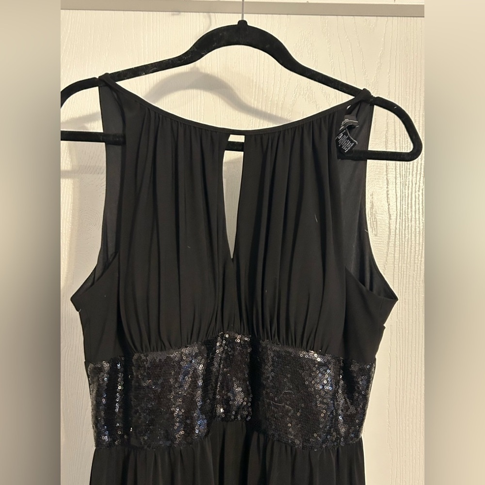 R&M Richards black sequin halter maxi gown 12P - Picture 3 of 9